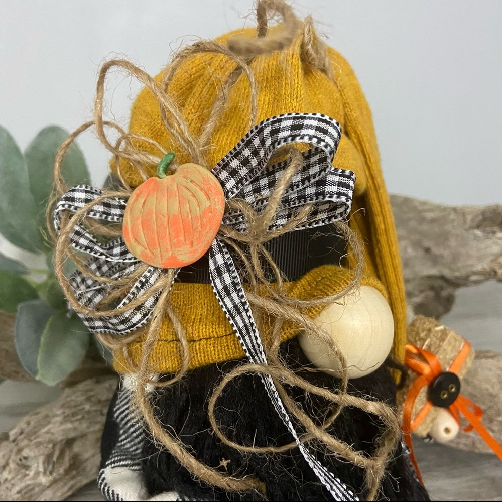 ❌SOLD❌Fall Harvest Gnome Plaid Black White Pumpkin Orange Hay Cottage Handmade - Picture 5 of 11